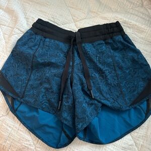 Lululemon Hotty Hot Shorts